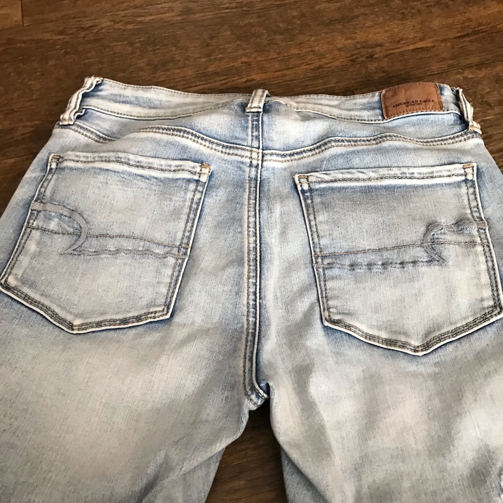 Pair of size 6 American Eagle outfitters jeans - Picture 8 of 8